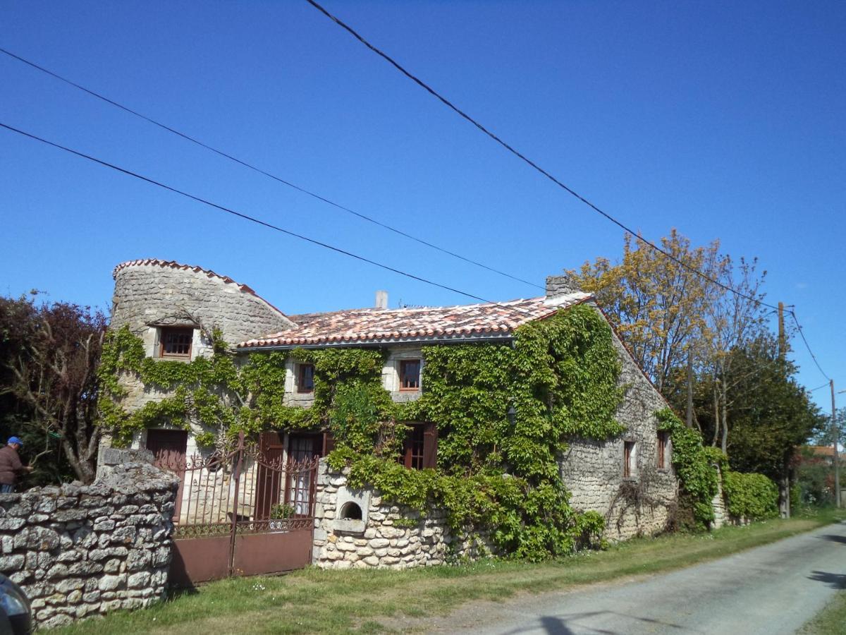 Traditional Charentais Cottage In Countryside 25 Minutes From Royan Balanzac Luaran gambar